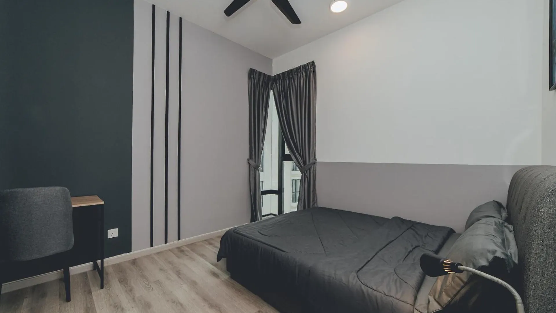 Mosaic Lush Grey Nest 3Br 8Pax W Bathtub Near Midvalley Johor Bahru Malaysia
