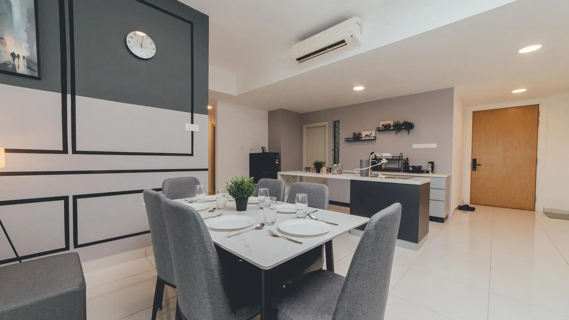 Lejlighed Mosaic Lush Grey Nest 3Br 8Pax W Bathtub Near Midvalley Johor Bahru