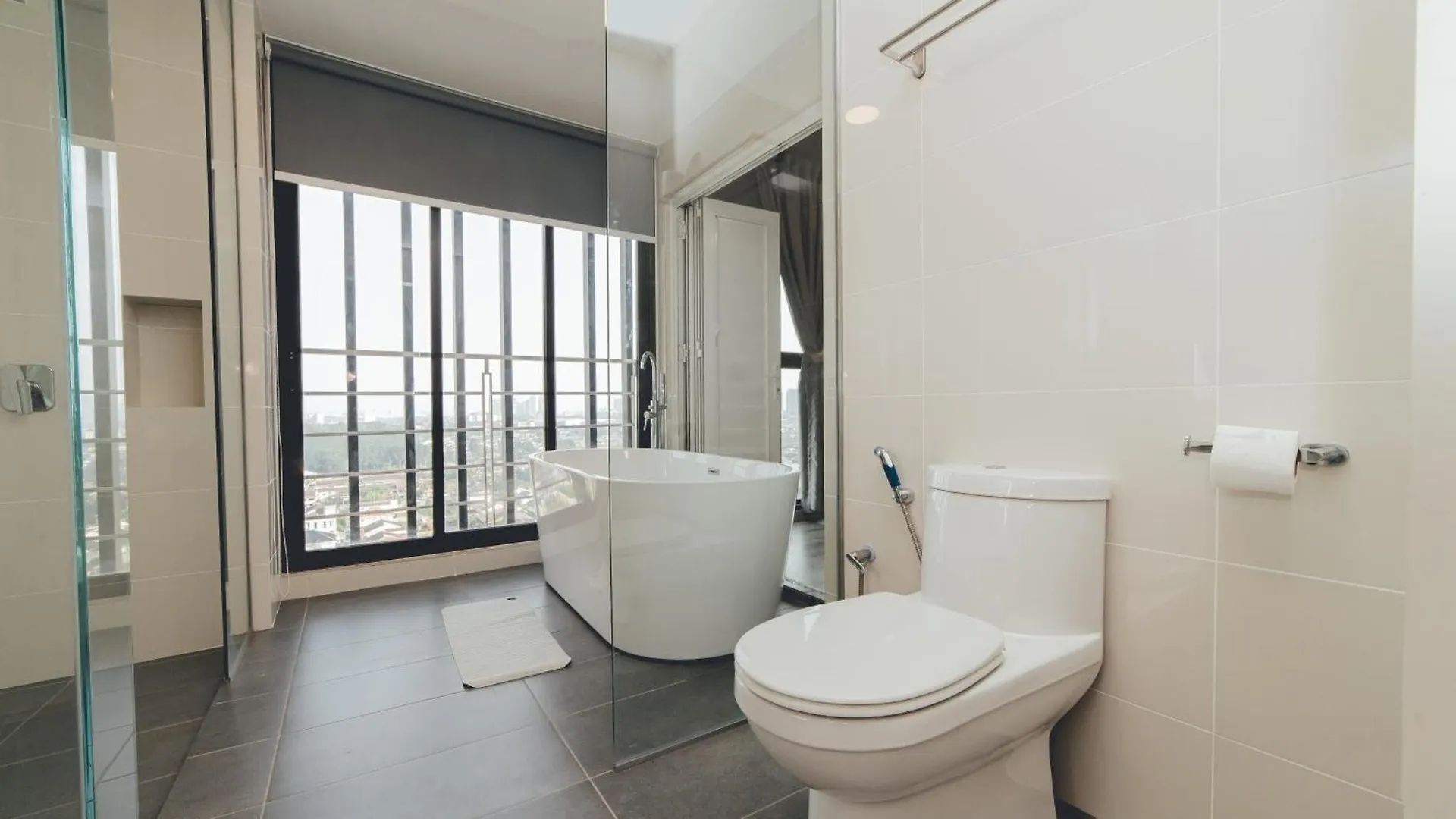 Mosaic Lush Grey Nest 3Br 8Pax W Bathtub Near Midvalley Johor Bahru Lejlighed