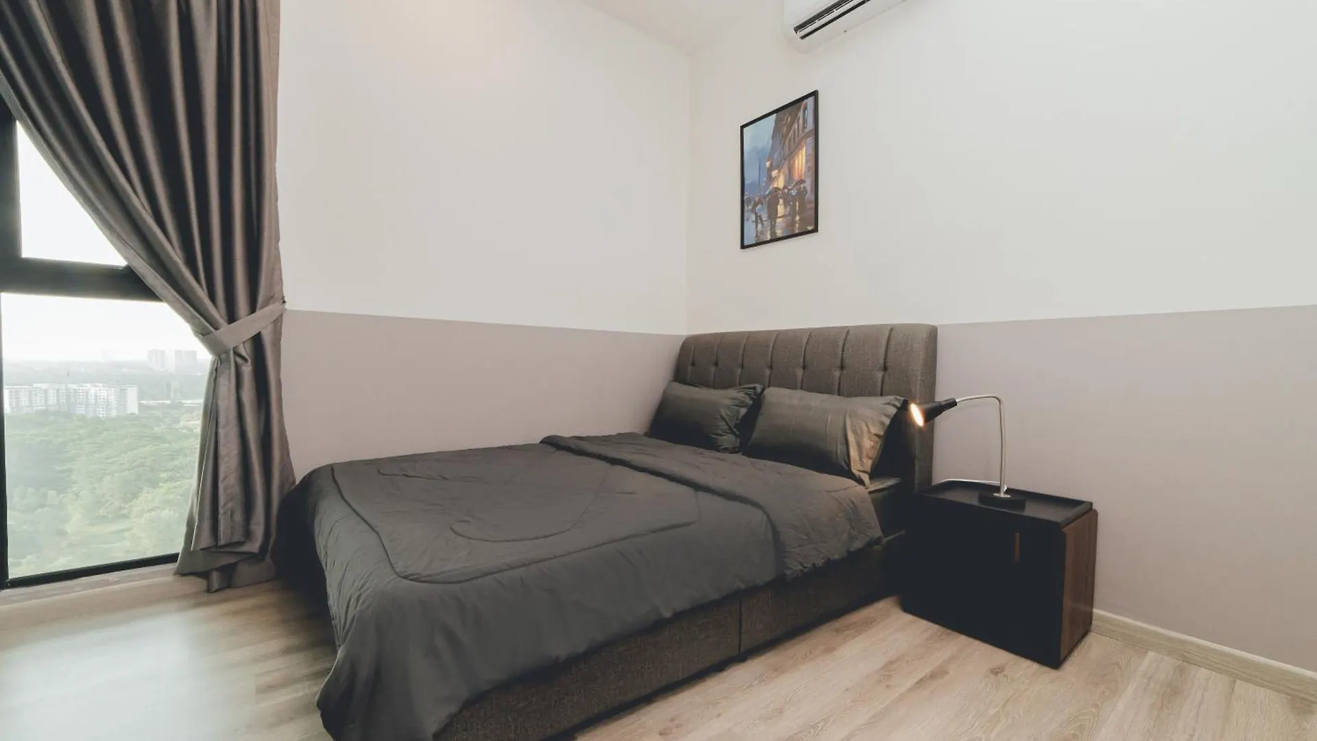 Mosaic Lush Grey Nest 3Br 8Pax W Bathtub Near Midvalley Johor Bahru